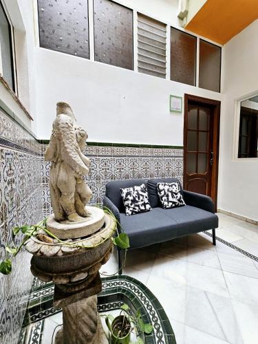 Fasiliti, Arc House Plaza in Seville