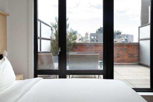 450121571 Arlo SoHo