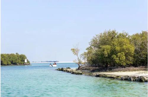 MBZ - Nice Bed Space "MEN" in Mohammed Bin Zayed Város