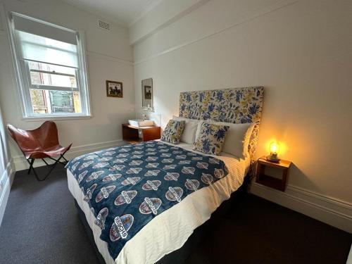 room detail thumbnail 1