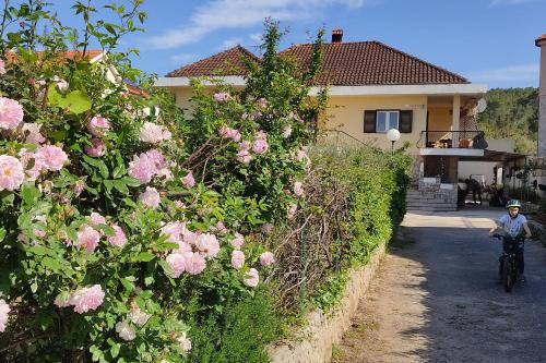  Apartment Vrboska 4012a in Vrboska