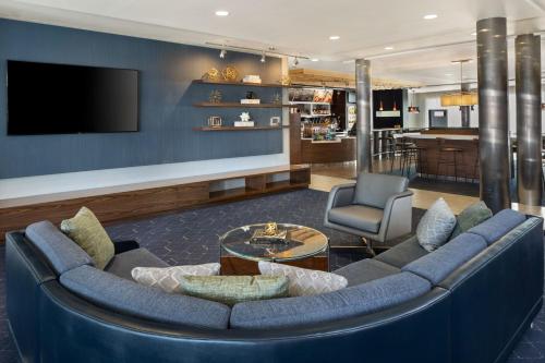 Lobby, Courtyard by Marriott Mankato in Mankato (MN)