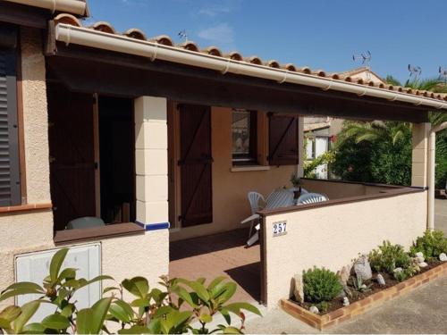 Charmant pavillon 2 pièces + mezzanine, 5 couchages, proche plage, terrasse, parking, animaux admis - FR-1-106-93 - Côte Vermeille
