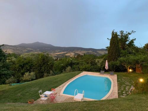 Belvilla by OYO Typical country house with pool