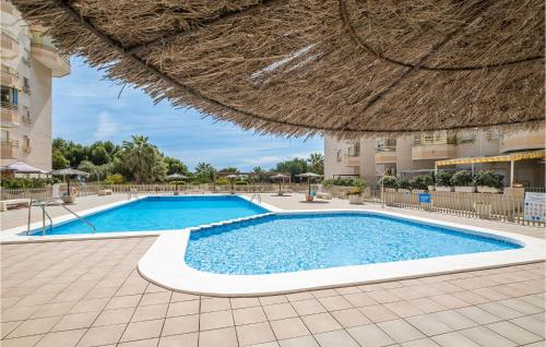 Nice Apartment In El Campello With Outdoor Swimming Pool