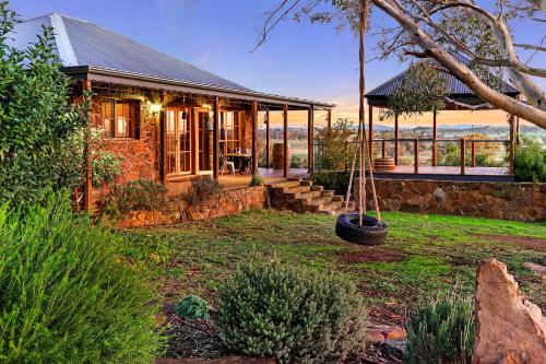 Stone Creek Cottage - Accommodation - Barwite