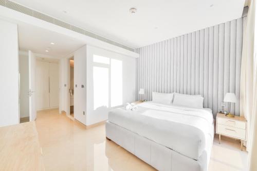 Posh 2 BR Oceanfront Apt in the Heart of Bluewaters Island, Dubai (photo 6)