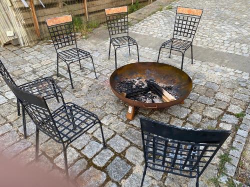 Facilities, Fewo WAFFENKAMMER im Rittergut Leppersdorf bei Dresden fur 7 Personen in Schwarzheide