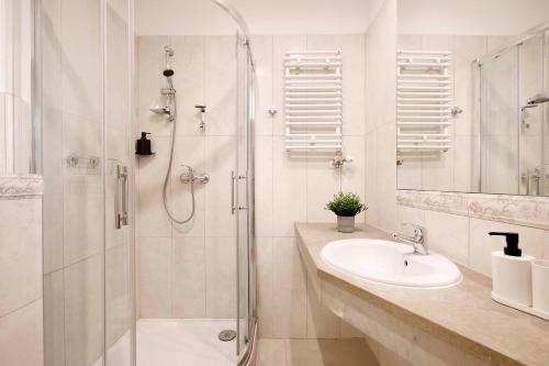 Charming Apartment, Wawel & Old Town Krakow II 4