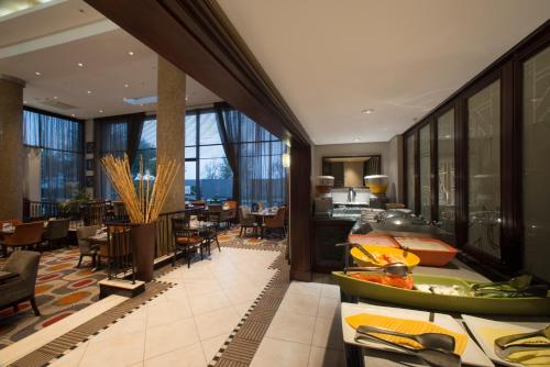 Restorāns, The RidgePoint Hotel in Emalahleni