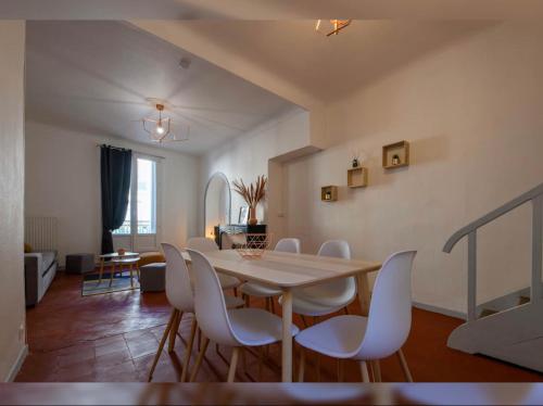 Grand appartement de 100M2 -Allée Paul Riquet Béziers - 4chambres - Wifi- Tv connectée - Location saisonnière - Béziers