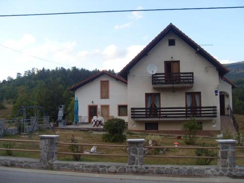  Apartment Tomaić, Pension in Krasno Polje bei Štirovača