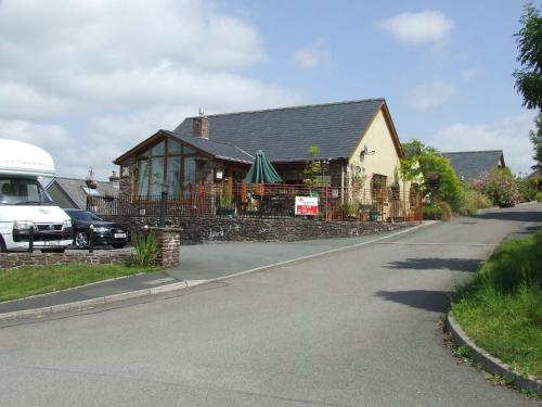 . Castle Lodge - Brecon Beacons Accommodation