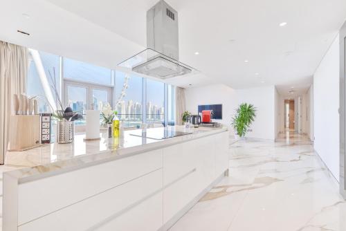 Lavish & Equipped oceanfront 2 BR facing Ain Dubai, Dubai (photo 5)