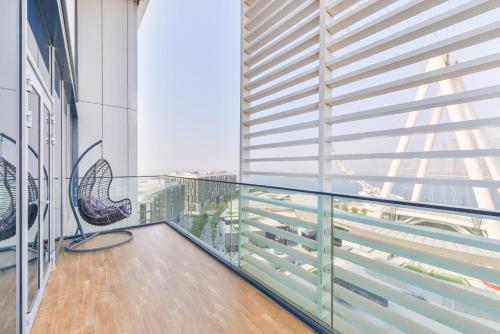 Spectacular 3 BR condo with maids room facing the Dubai Eye, Dubai (photo 10)