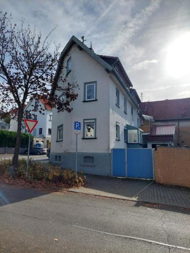 Komplett ausgestattete 2 Zimmerwohnung mit allem was man braucht
