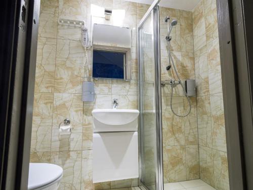 Central City Apartments - image 9