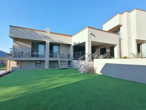 . Sibebe View Villa