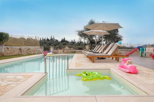 Heliopetra Lux Villa with private Pool