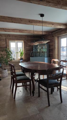 Iekārtas, 120 letnia ChataBarutka w Górach z jacuzzi i sauną (120 letnia ChataBarutka w Gorach z jacuzzi i sauna) in Rychwald