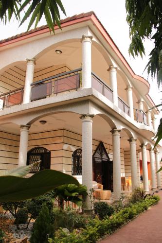 ทางเข้า, Villa Mia in อาบิดจัน