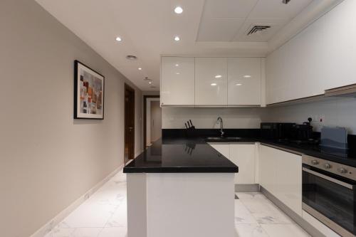 Sunny Sky 2 bedrooms apartment with pool view Meera tower - image 13