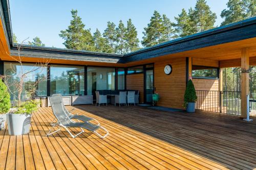Seaview villa with jacuzzi - Tap to explore photos