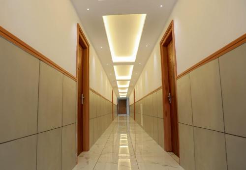 ทัศนียภาพภายนอกโรงแรม, Hotel Vrindavan in กัลเปตตา