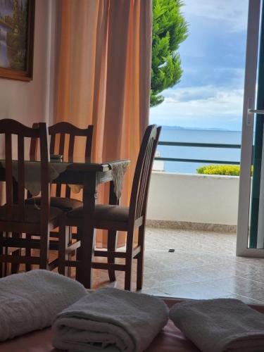 Triple Room with Sea View room in Amelie's Apartments & Beach Saranda