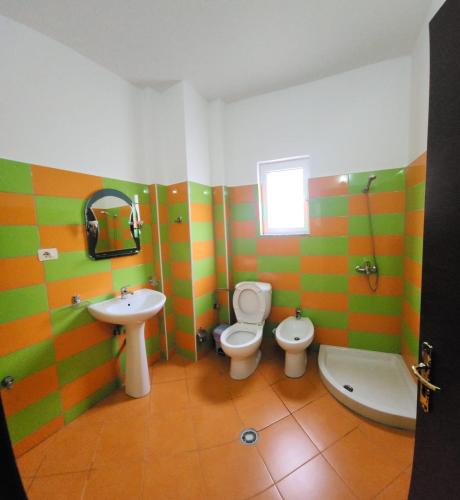 One-Bedroom Apartment image 1