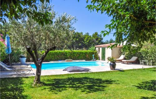 Beautiful Home In Vedne With Wifi, Private Swimming Pool And 1 Bedrooms - Vedène