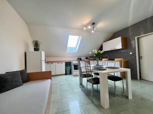 Ubytování Zátiší 2 Olomouc (Ubytovani Zatisi 2 Olomouc) in สลาโวนิน