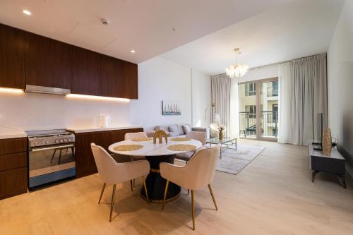 Apartment with Partial Sea View in La Mer - image 13