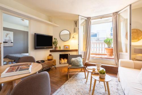 Apartamento con terraza junto a Sol 2