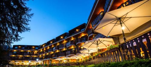 Hotel Coma - image 5