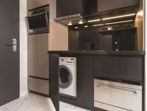 Adina Apartment Hotel Frankfurt Westend - image 9