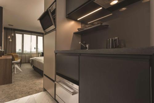 Adina Apartment Hotel Frankfurt Westend - image 4