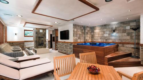 Spa, Chalet Balkan in Kravenika