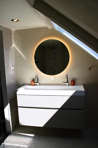 Slapen bie Wisse Slapen bie Wisse