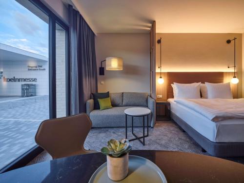 Adina Apartment Hotel Cologne - image 8