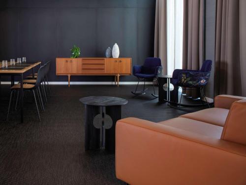 Adina Apartment Hotel Cologne - image 7