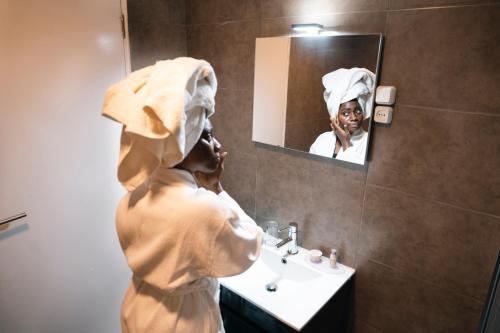 Bathroom, Hotel Nina in Dakar