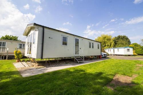 Brilliant 8 Berth Caravan At Southview Holiday Park In Skegness Ref 33050m 2