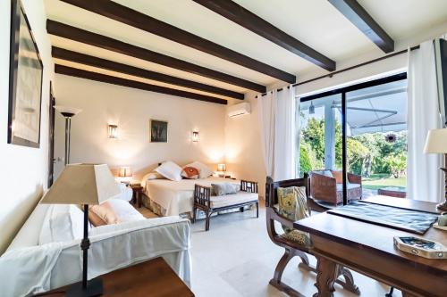 Cơ sở vật chất, Amazing Beachfront Villa heated pool Marbella in Linda Vista