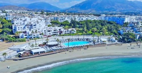 Cảnh quan, Amazing Beachfront Villa heated pool Marbella in Linda Vista