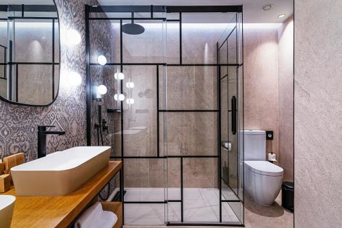Executive Double Room image 2