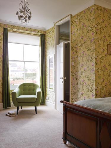 Swan Hill House