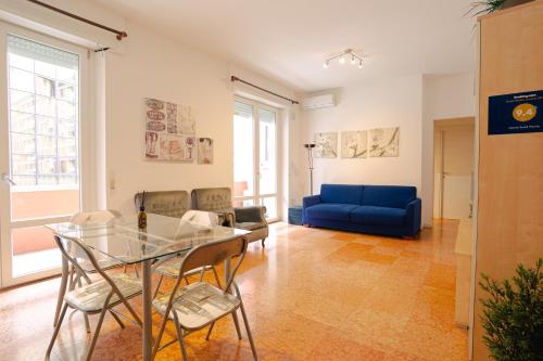 Giberti Apartment - Royal Welcome