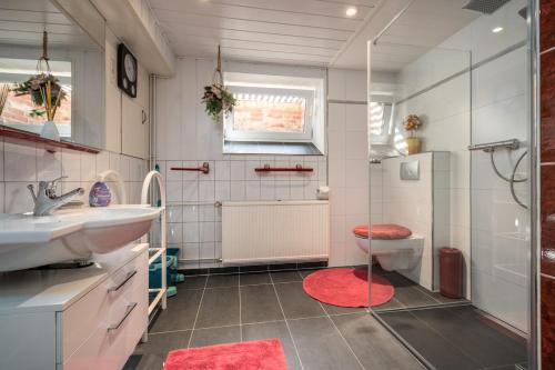 Holiday Home image 10