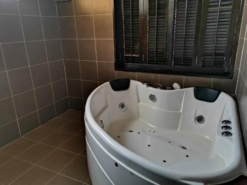 Gold Coast Morib Rerost By Sweetime Gold Coast Morib Rerost By Sweetime